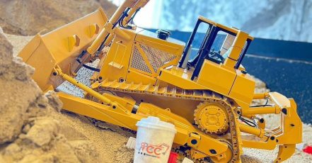 30-Min Construction Scale 1/14 Gaming, Bite & Beverages For 1, 2, Or 4 Dubai TMLH.com Special Offers, Deals & Discounts in Turkey