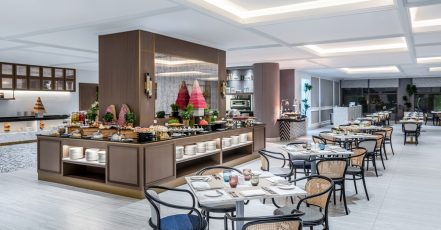 5* Premium Sunday Lunch With Beverages For Up To 4 Adults Dubai TMLH.com Special Offers, Deals & Discounts in Turkey