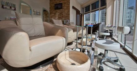 Enjoy With Classic Manicure, Pedicure, Gel Manicure, Nails Extension Dubai TMLH.com Special Offers, Deals & Discounts in Turkey
