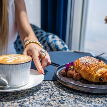 Breakfast Experience at At.mosphere Burj Khalifa – Burj Khalifa TMLH.com Special Offers, Deals & Discounts in Turkey