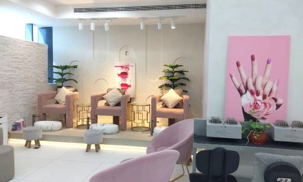 Classic Manicure & Pedicure W/ Normal Color,Gelish Mani Or Pedi & More Dubai TMLH.com Special Offers, Deals & Discounts in Turkey
