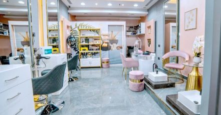 Classic/Gelish Mani & Classic/Gelish Pedi Or Foot Spa W/ Mani & Pedi Dubai TMLH.com Special Offers, Deals & Discounts in Turkey
