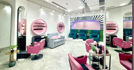 Complete Spa Experience: Classic/Gel Mani-Pedi Or Foot Reflexology Dubai TMLH.com Special Offers, Deals & Discounts in Turkey