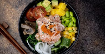 Feast On A Choice Of Poke Bowl 24oz + Classic Ice Tea For 1, 2 Or 4 Abu Dhabi TMLH.com Special Offers, Deals & Discounts in Turkey
