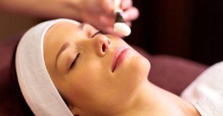 Glow Like Never Before With Our Gold Or Basic Facial Dubai TMLH.com Special Offers, Deals & Discounts in Turkey