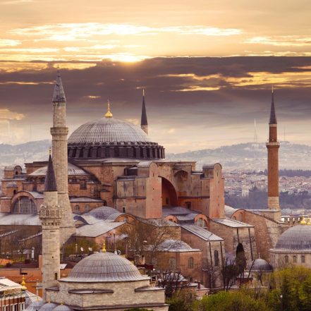 Hagia Sophia, Blue Mosque, Basilica Cistern, Hippodrome Guided Tour with Entry Tickets – Top-Rated Attractions TMLH.com Special Offers, Deals & Discounts in Turkey