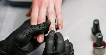 Pamper Your Hands And Feet: Classic Or Gel Manicure And Pedicure Dubai TMLH.com Special Offers, Deals & Discounts in Turkey
