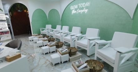 Classic Or Gelish Manicure & Pedicure W/ Optional Hair Wash & Blowdry Sharjah & N. Emirates TMLH.com Special Offers, Deals & Discounts in Turkey