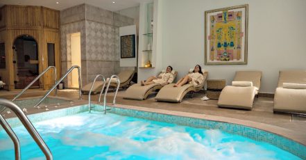Weekday: 90-Minute Aromatherapy Spa W/ Full-Day Spa Access For 1 Or 2 Dubai TMLH.com Special Offers, Deals & Discounts in Turkey